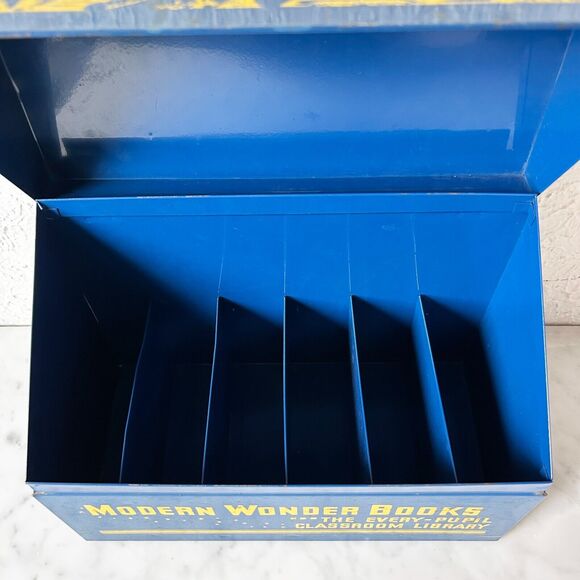 Modern Wonder Books Metal Box 1940s The Every-Pupil Classroom Library - No Books - Picture 3 of 11